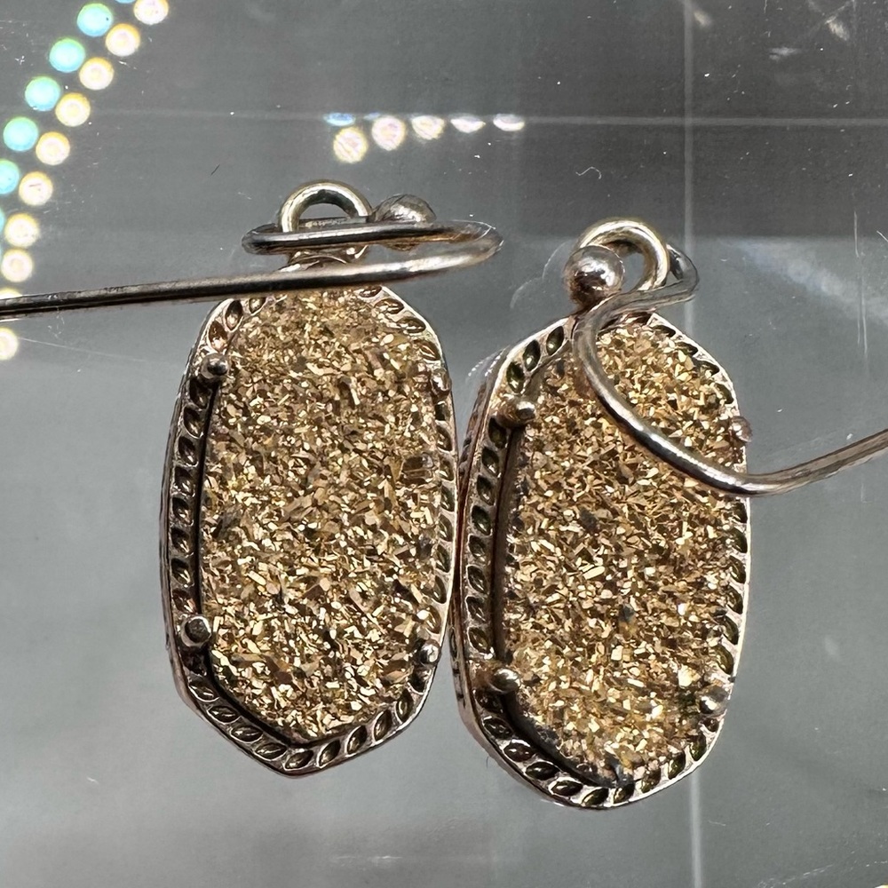 KENDRA SCOTT βοΈ Lee Rose Gold Drop Earrings in Rose Gold Drusy, EUC - Picture 2 of 7